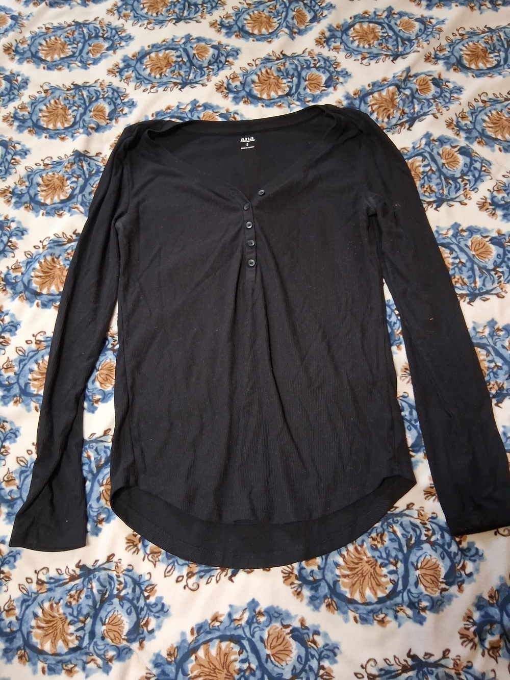 a.n.a Black Long-Sleeve Henley Top with Scoop Neck